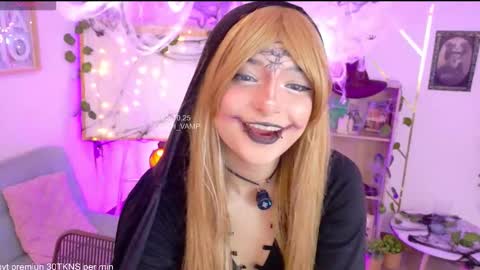 Snapshot of lilith_vamp chatting on 10.28.25 LILITH 200 LIKES   Thursday Clown Costume M online show from 10.28.25