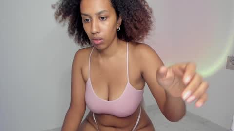Snapshot of lilith_vision chatting on 01.11.25 Alejandra online show from 01.11.25