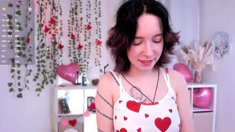 Snapshot of lilithlunna chatting on 02.14.25 Lilith online show from 02.14.25