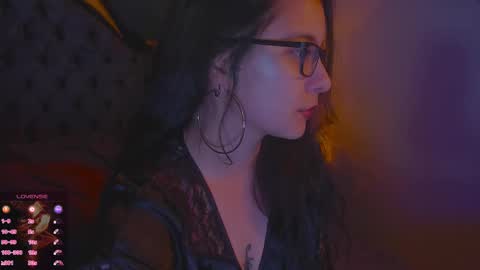 Snapshot of lilithmystic01 chatting on 10.22.25 lilithmystic01 online show from 10.22.25
