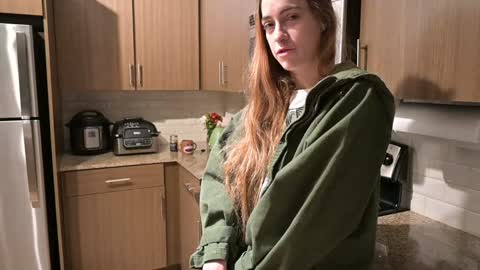 L online show from 12.25.24