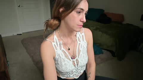 L online show from 02.08.25