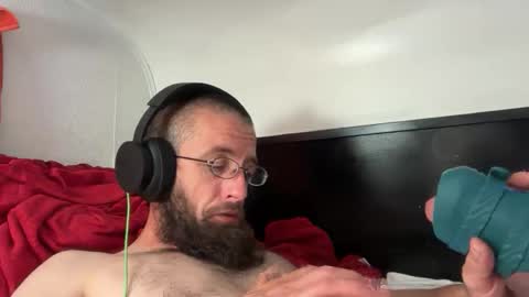 Snapshot of liliths_duck chatting on 05.09.26 liliths_duck online show from 05.09.26