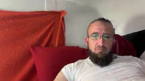 Snapshot of liliths_duck chatting on 05.27.26 liliths_duck online show from 05.27.26