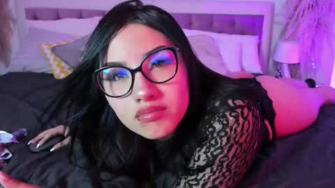 Snapshot of lilitth_isadore chatting on 10.16.25 Lily online show from 10.16.25