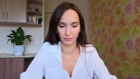 Lillian online show from 10.11.25