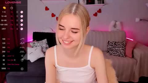 Lillian online show from 12.05.25