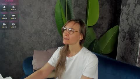 lillian_white1 online show from 09.13.25