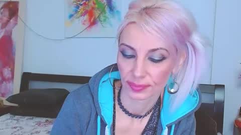 Lara online show from 02.05.25