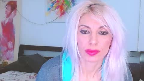 Lara online show from 02.18.25