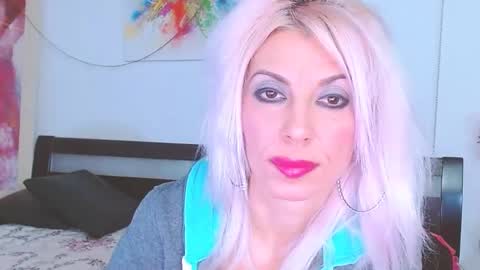 Lara online show from 02.21.25