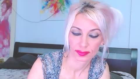 Lara online show from 03.11.25