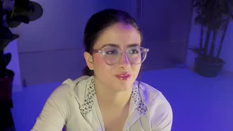 lillianderson -  Next stream start at 0700hs GTM-3 online show from 02.10.26