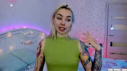 LilliMoore online show from 12.02.25