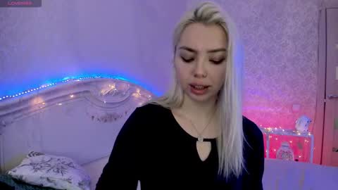 LilliMoore online show from 01.16.26