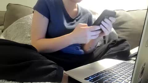 Snapshot of lilly49547 chatting on 02.14.26 Lilly online show from 02.14.26