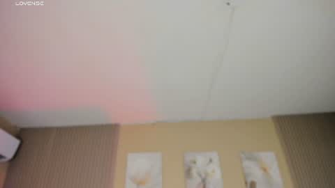 Snapshot of lilly_2809_ chatting on 06.20.26 Lizeth follow me in my igimlilycute 3 online show from 06.20.26