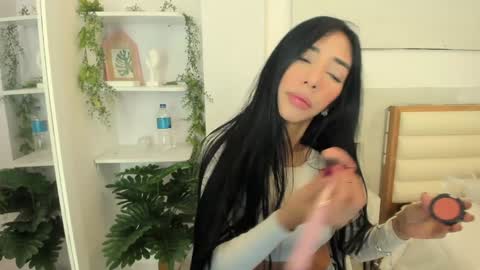 Snapshot of lilly_denson8 chatting on 12.19.24 Sweety Lilly Love  online show from 12.19.24