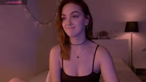 LillyFarey online show from 09.14.25
