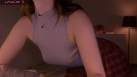 LillyFarey online show from 09.21.25