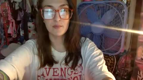 hi guys im back on here 3 online show from 11.05.25