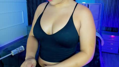Lilly Ortiz online show from 02.26.25