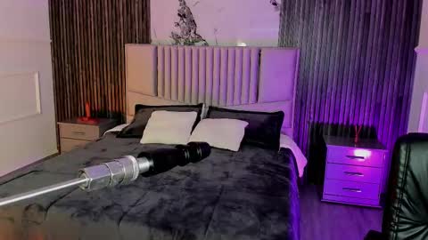 Lilly Ortiz online show from 09.19.25