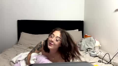 Roxy online show from 02.24.25