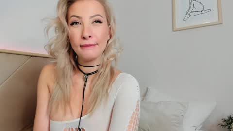 Lilou  online show from 01.16.25