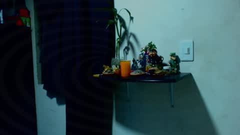 Snapshot of lilray99 chatting on 02.18.26 ONLYFANS online show from 02.18.26