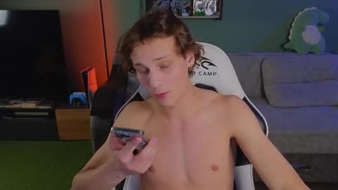 Snapshot of lilteddyboy chatting on 10.16.25 lilteddyboy online show from 10.16.25