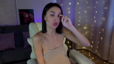 Snapshot of lilu5107 chatting on 02.07.25 Lilu online show from 02.07.25