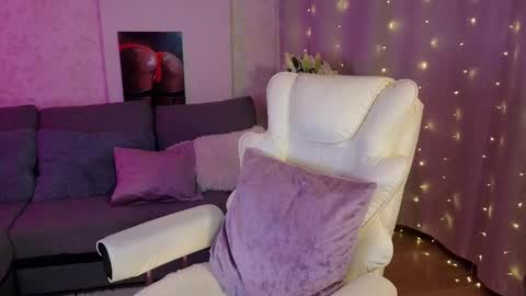 Snapshot of lilu5107 chatting on 03.10.25 Lilu online show from 03.10.25