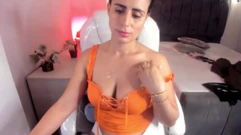 Snapshot of lilu_ds chatting on 09.28.25 Lilu online show from 09.28.25