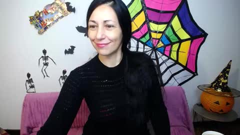 Snapshot of lilugrants chatting on 10.25.25 lilugrants online show from 10.25.25