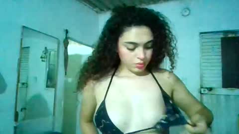 lily_anal_squirt online show from 01.25.25