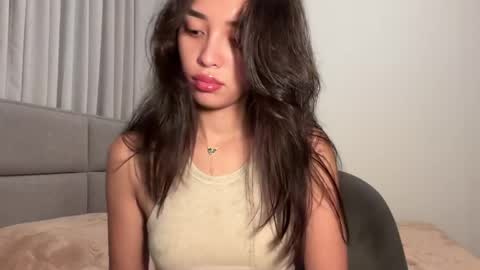 Snapshot of lily_bunnyy chatting on 05.26.26 Lily online show from 05.26.26
