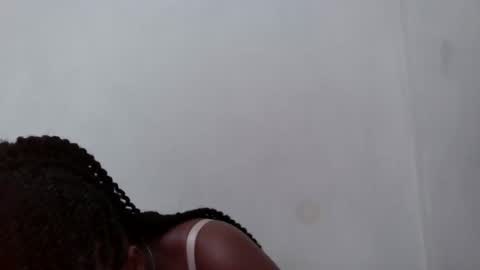 Snapshot of lily_cruise chatting on 09.13.25 lily_cruise online show from 09.13.25
