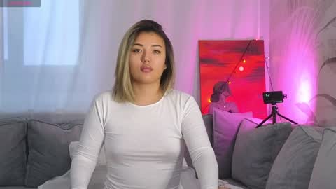 Lily online show from 01.14.25