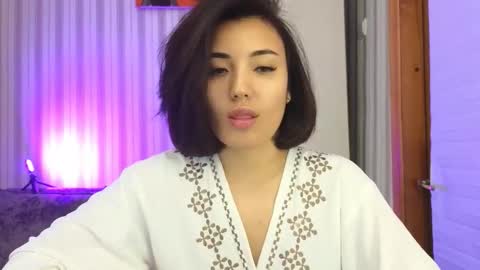 Lily online show from 10.05.25