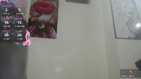 Snapshot of lily_jone chatting on 10.14.25 LILY online show from 10.14.25