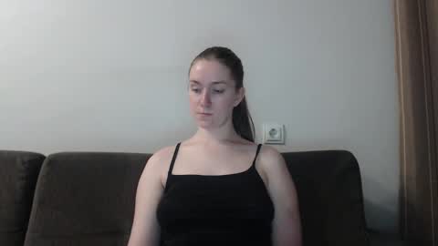 Snapshot of lily_love_x chatting on 12.03.24 lily_love_x online show from 12.03.24