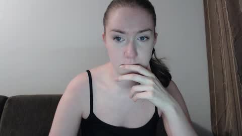 Snapshot of lily_love_x chatting on 12.26.24 lily_love_x online show from 12.26.24