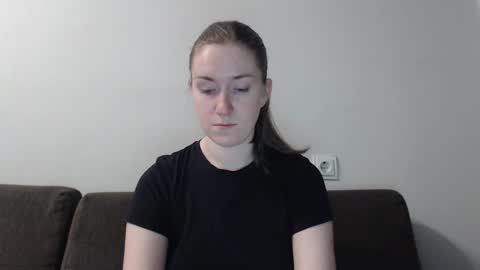 Snapshot of lily_love_x chatting on 02.01.25 lily_love_x online show from 02.01.25