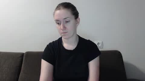 Snapshot of lily_love_x chatting on 02.06.25 lily_love_x online show from 02.06.25