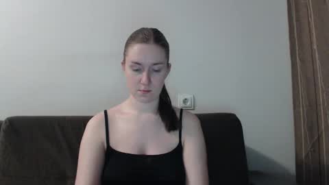 Snapshot of lily_love_x chatting on 02.28.25 lily_love_x online show from 02.28.25