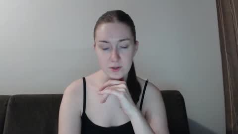 Snapshot of lily_love_x chatting on 03.11.25 lily_love_x online show from 03.11.25