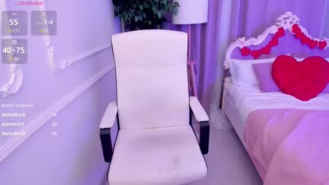 Lily online show from 02.16.25