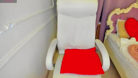 Lily online show from 03.15.26