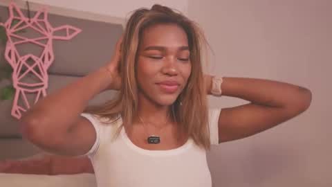 Lily Miiller online show from 12.03.25